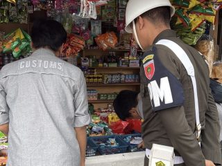 Hasil Operasi Cukai Sultra: Jutaan Rokok & Ratusan Liter Miras Ilegal Berhasil Disita